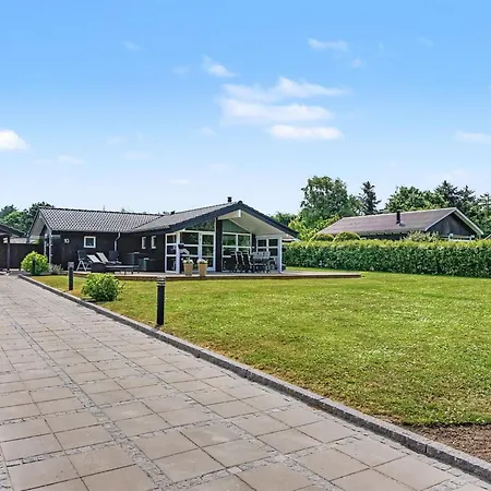 Dom wakacyjny Frederikke - 875m From The Sea By Interhome *